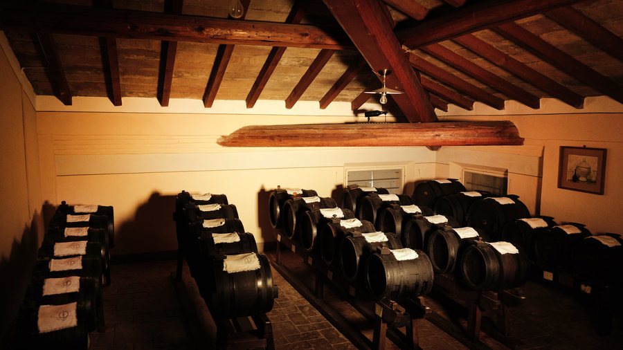 La stanza delle batterie, sotto le travi del sottotetto